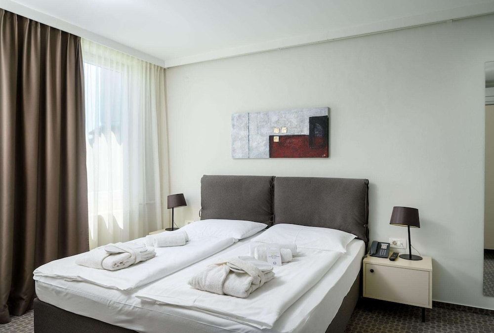 undefined B&B Hotel Ljubljana Park 4