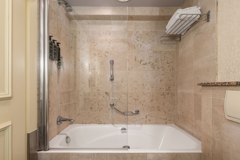 Exe Lev Classic Double Room 4