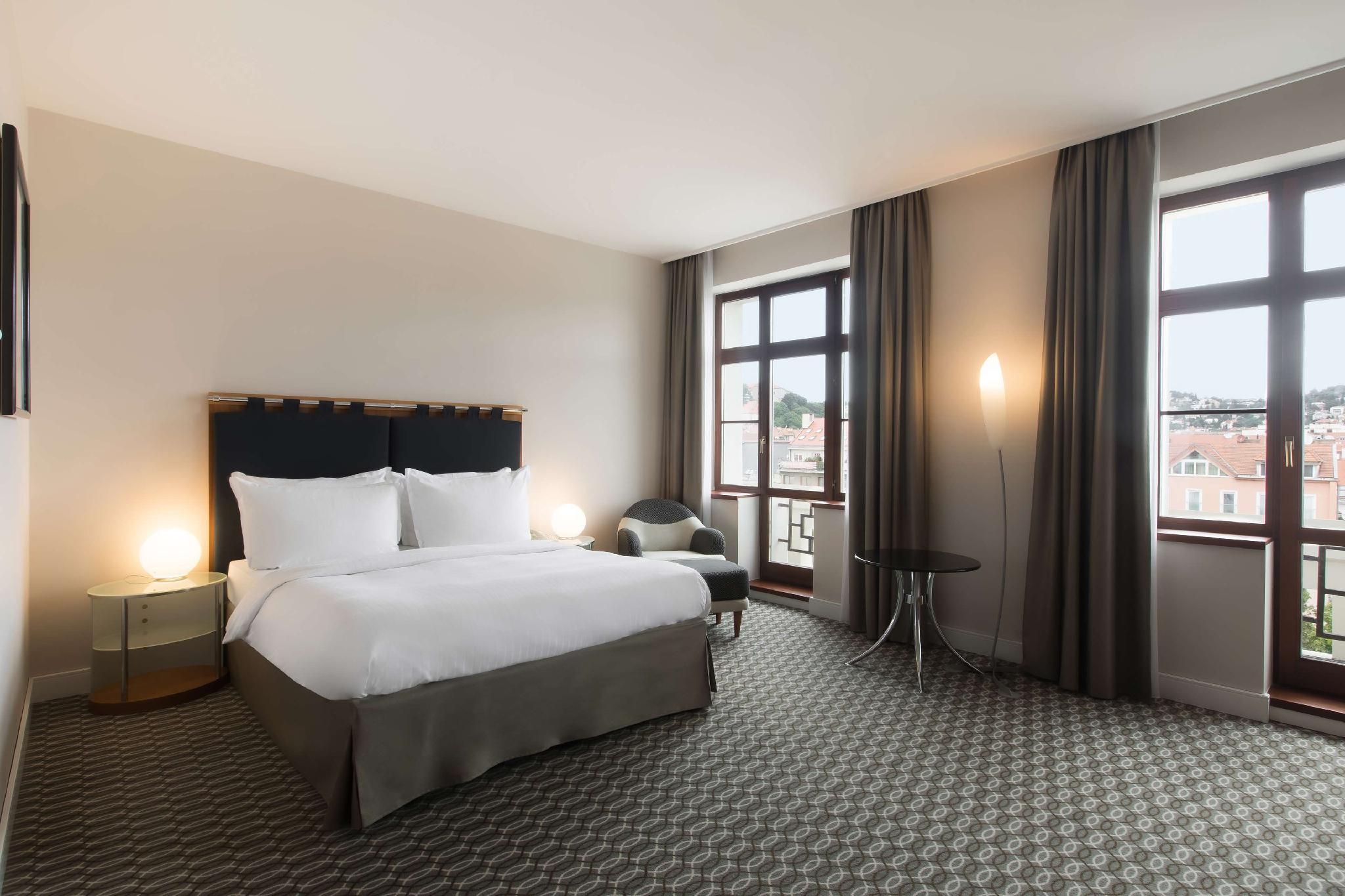 Premium Room - Square View & Terrace