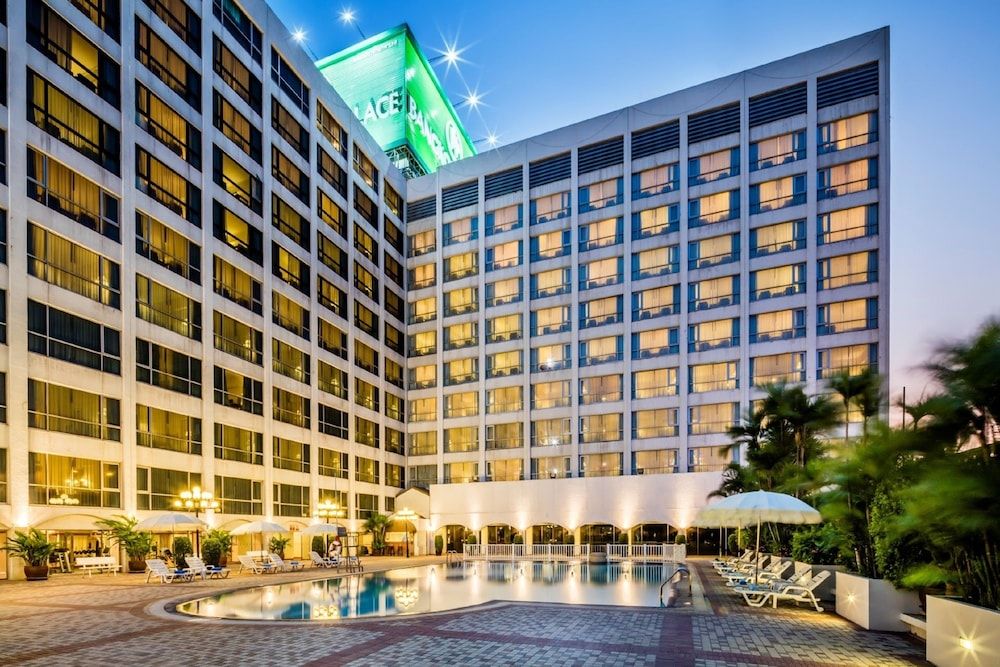 undefined Bangkok Palace Hotel 3