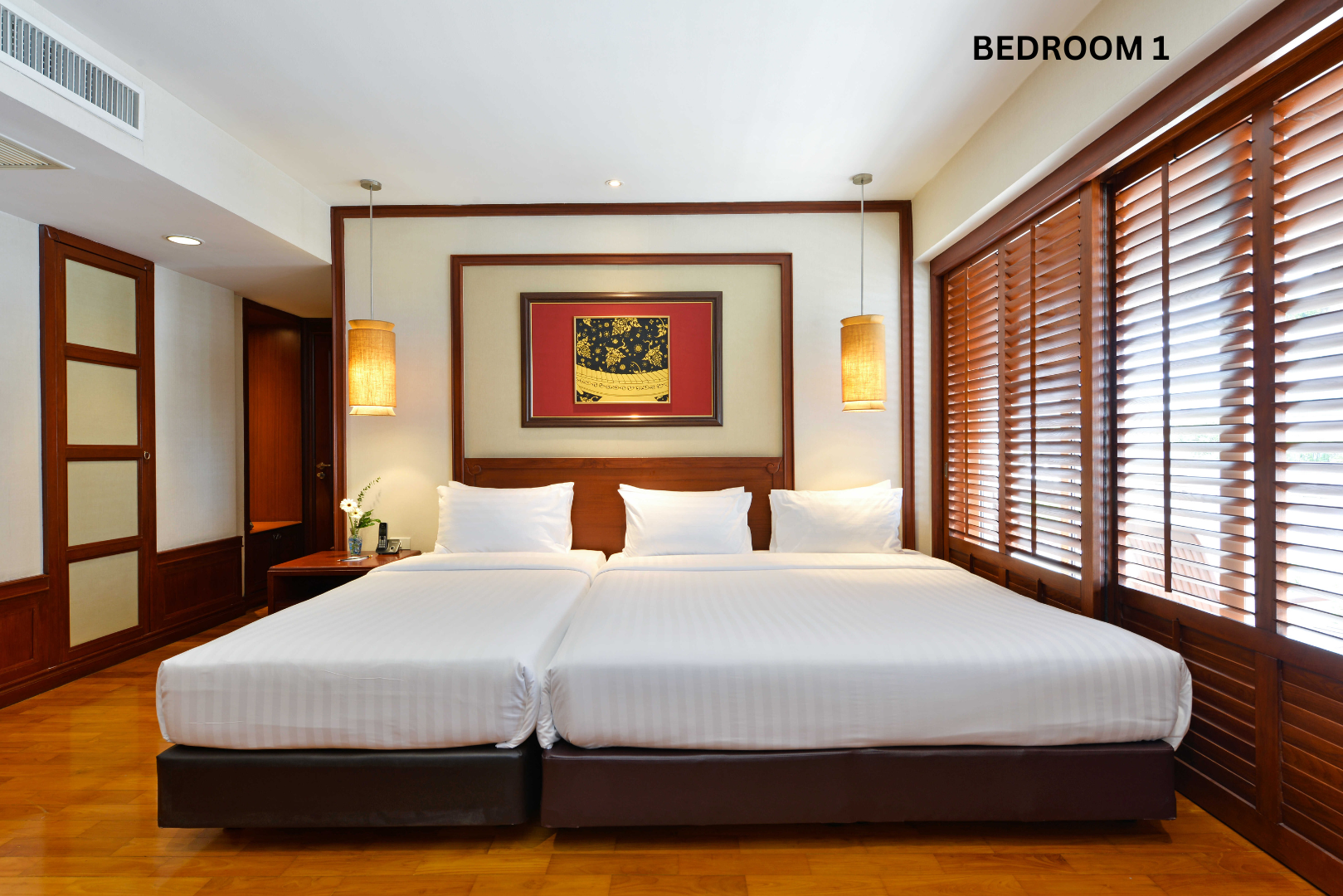 2-Bedroom Family Suite for 6 People