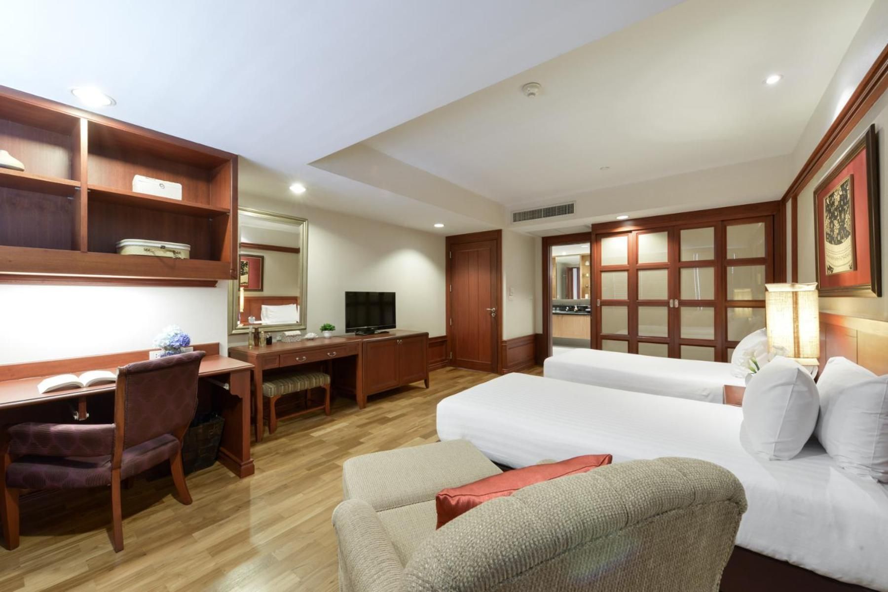 1-Bedroom Executive Twin Suite