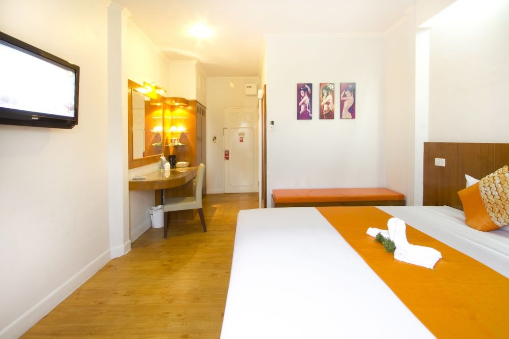 China Town Hotel Superior Room 4