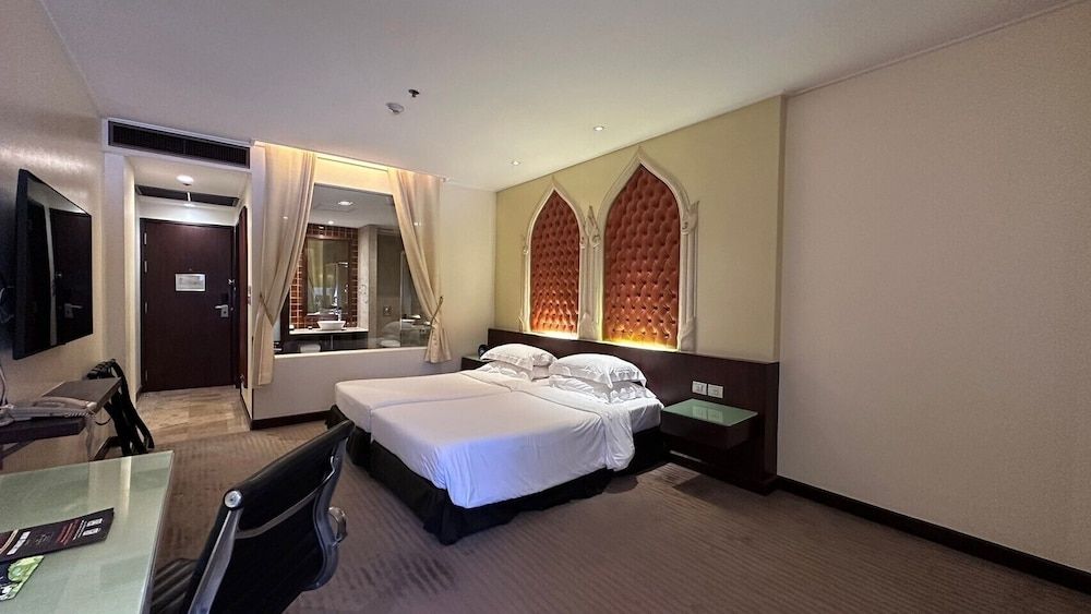 The Davis Bangkok Hotel Studio Room (Corner Wing) 6