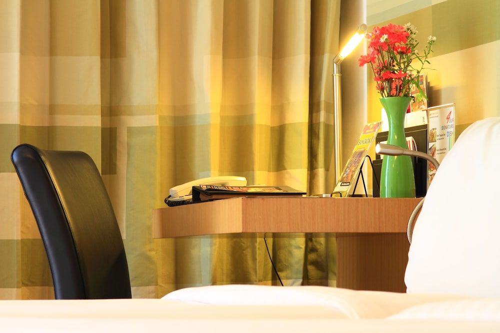 Le Fenix Sukhumvit Superior Room 4