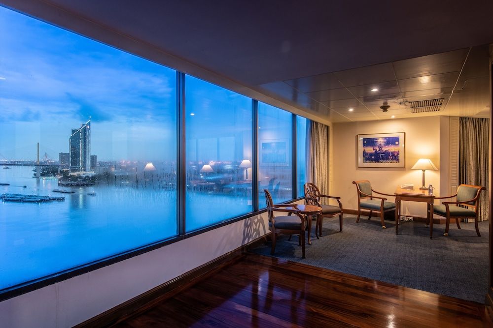 undefined Montien Riverside Hotel Bangkok