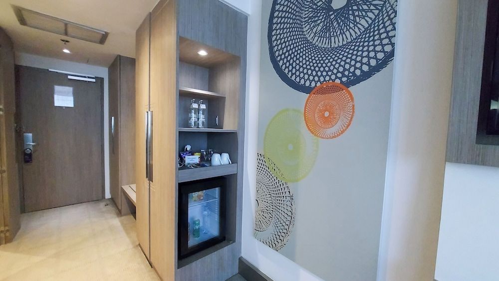 Novotel Bangkok Bangna Executive Room, 1 King Bed 9