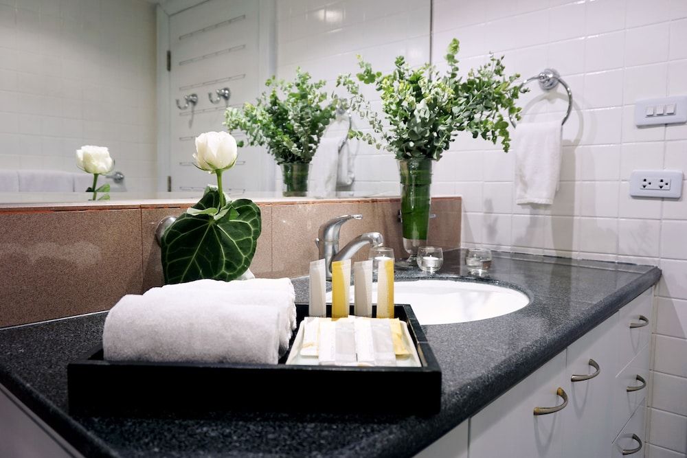 President Park Bangkok Standard Room, 1 Queen Bed 10