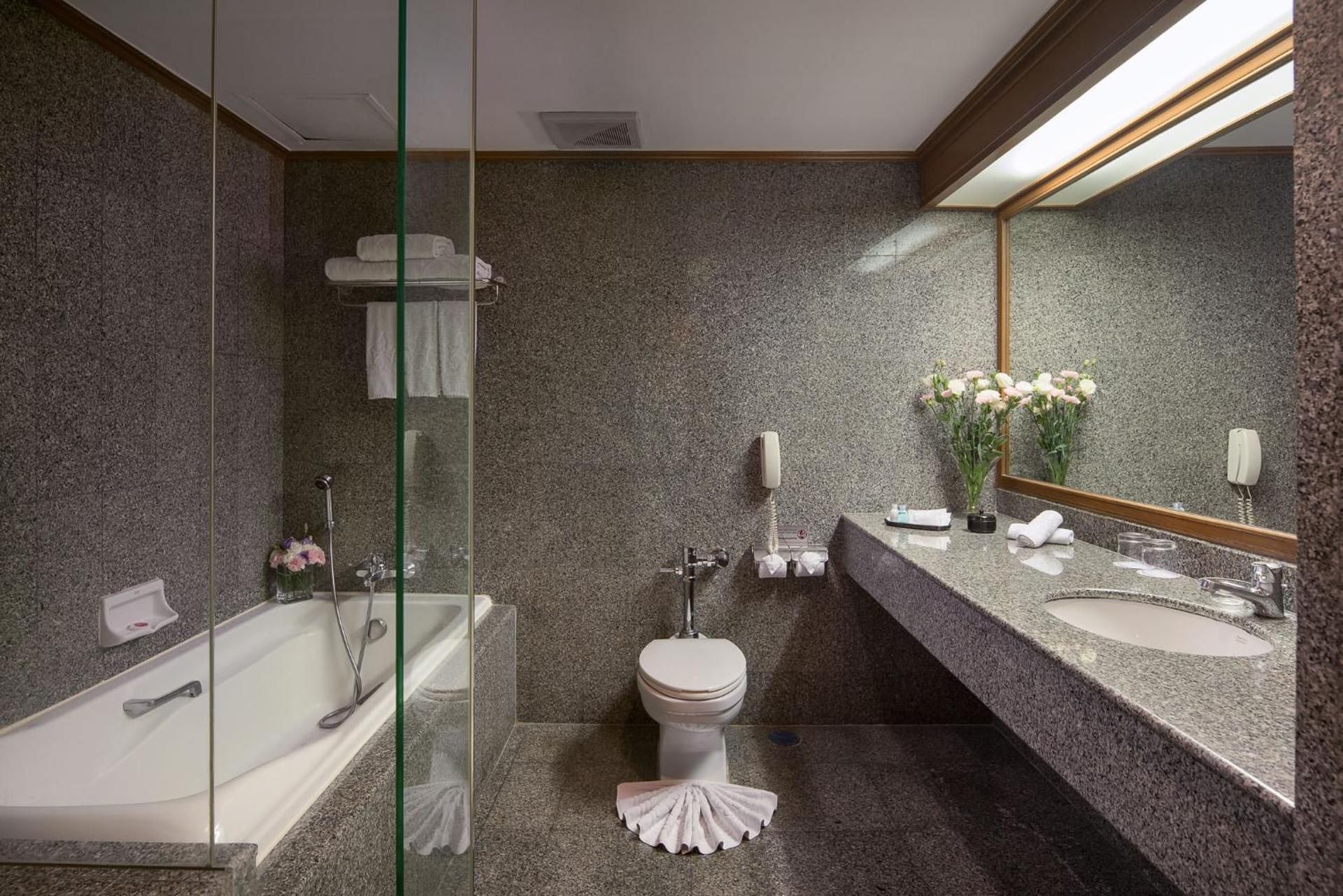 undefined Prince Palace Hotel Bangkok 3