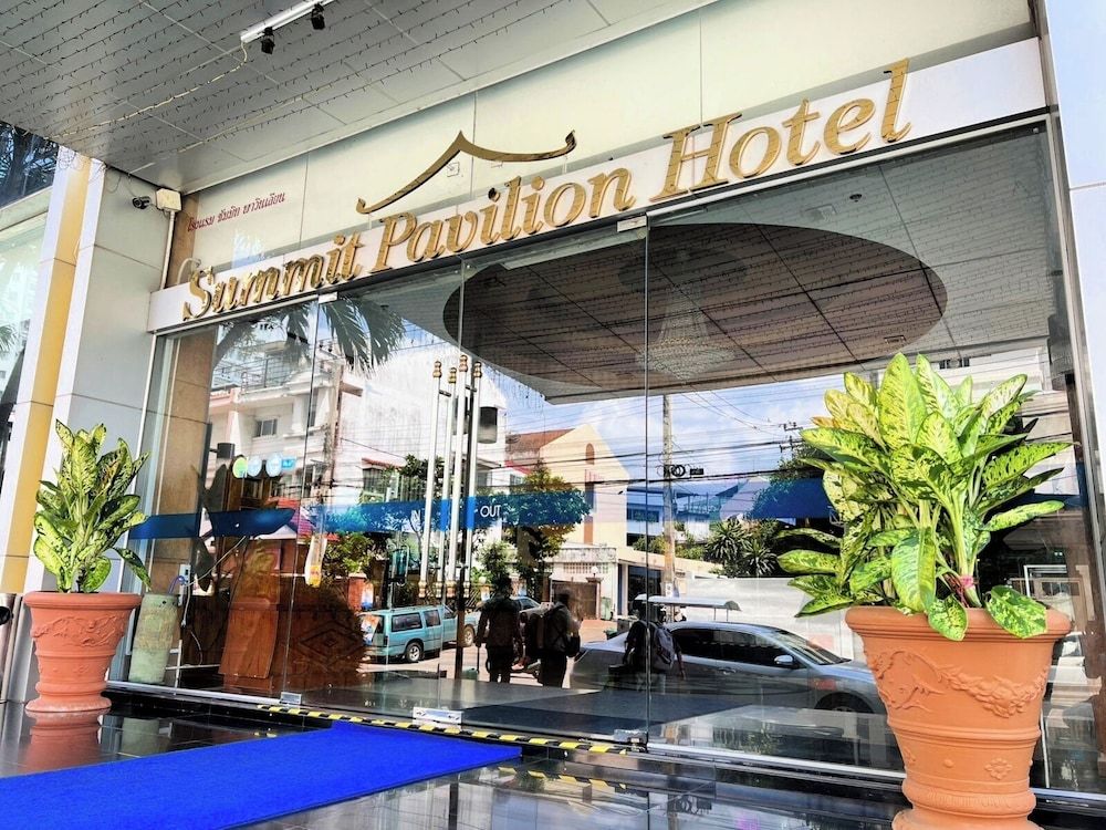 undefined Summit Pavilion 6