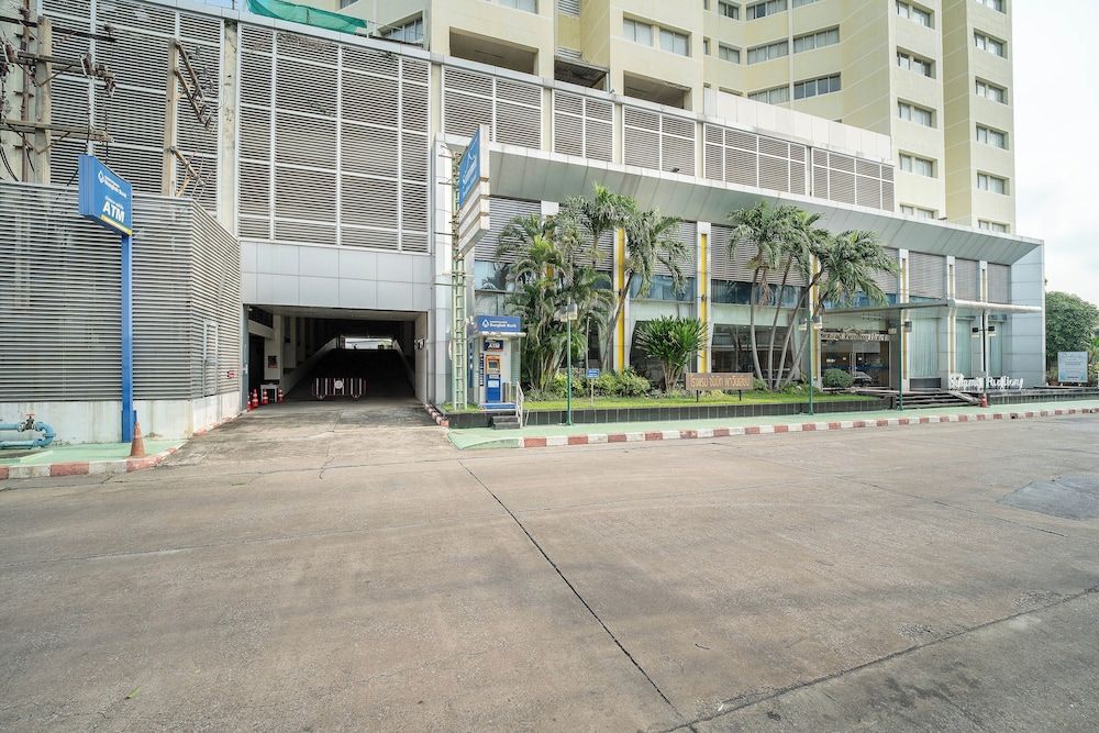 undefined Summit Pavilion 5