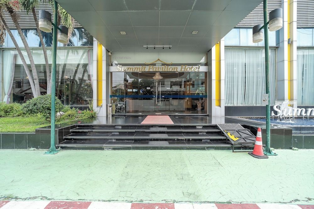 undefined Summit Pavilion 6