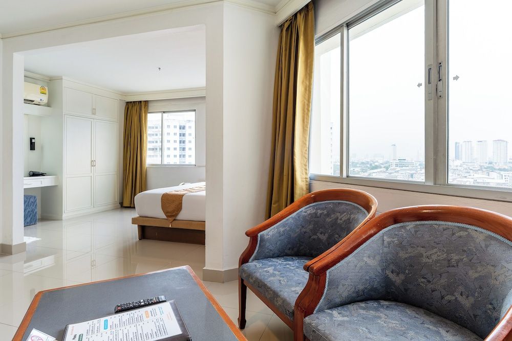 Summit Pavilion Studio Double Superior 14