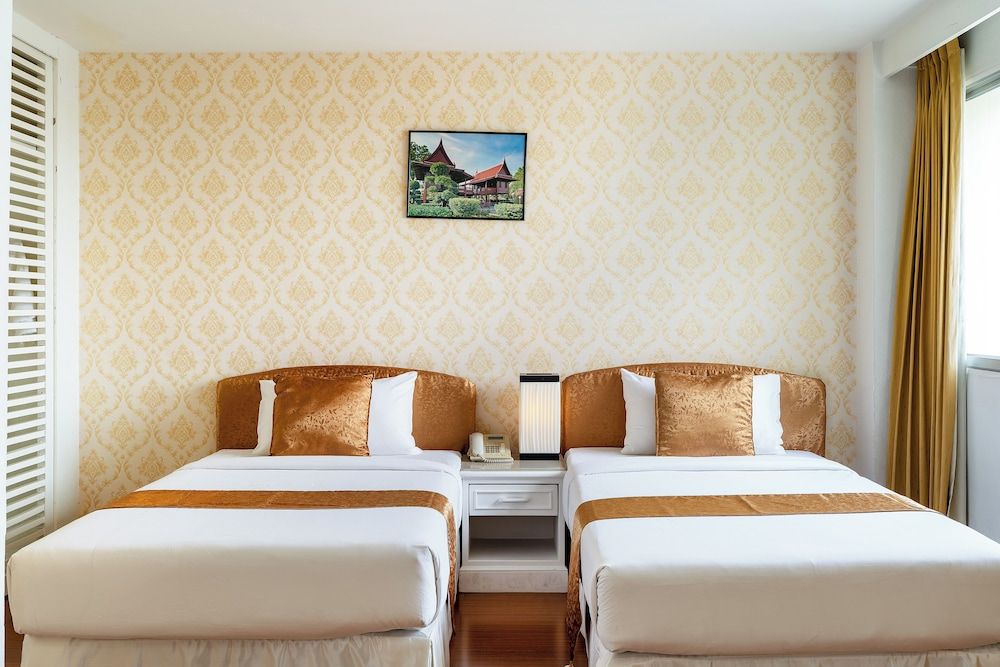 undefined Summit Pavilion 7