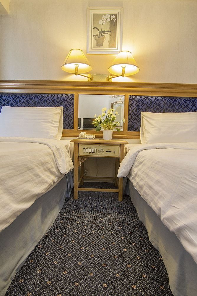 Bossotel Chiang Mai Superior Classic Room 3