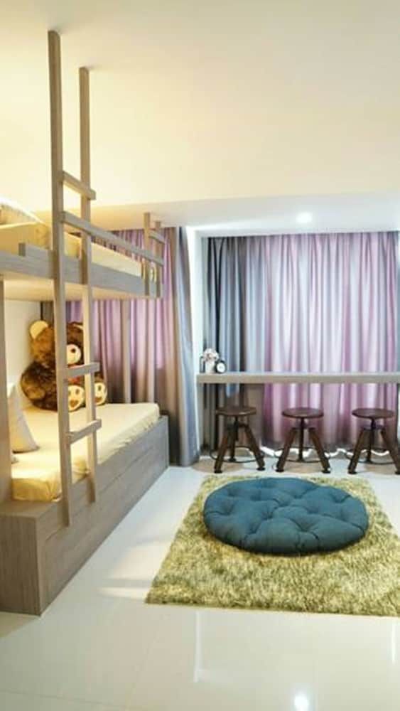 undefined Bossotel Chiang Mai