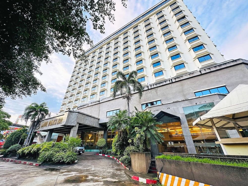 undefined Lanna Palace 2004 Hotel 7