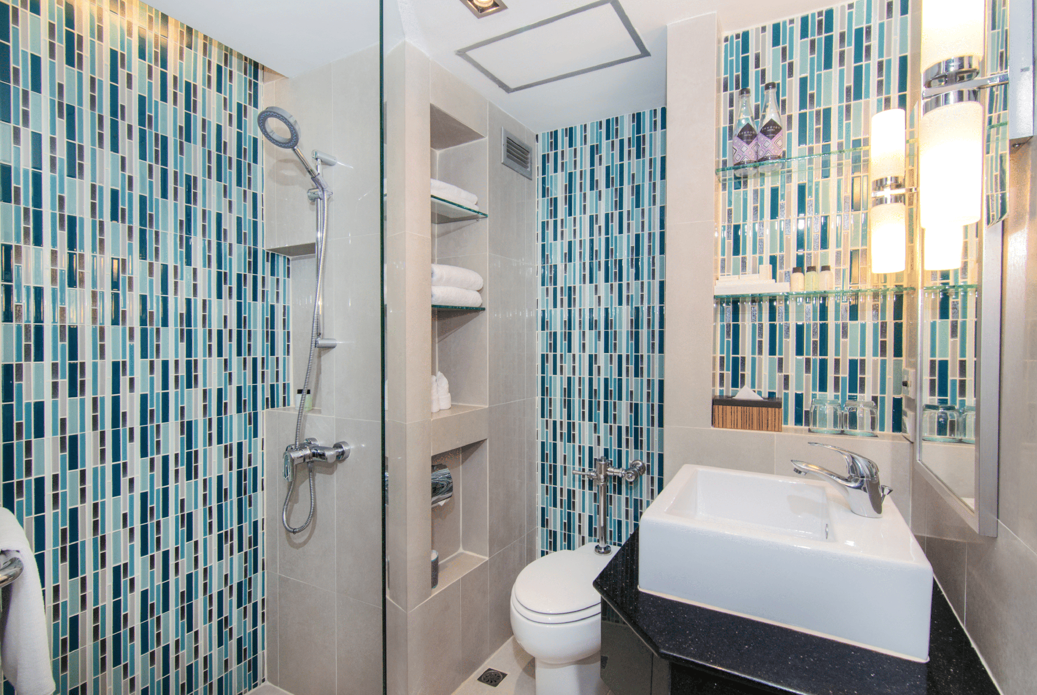 Deluxe Sea View King Bed