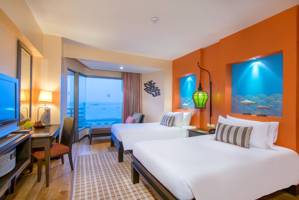 Deluxe Sea View Twin Bed