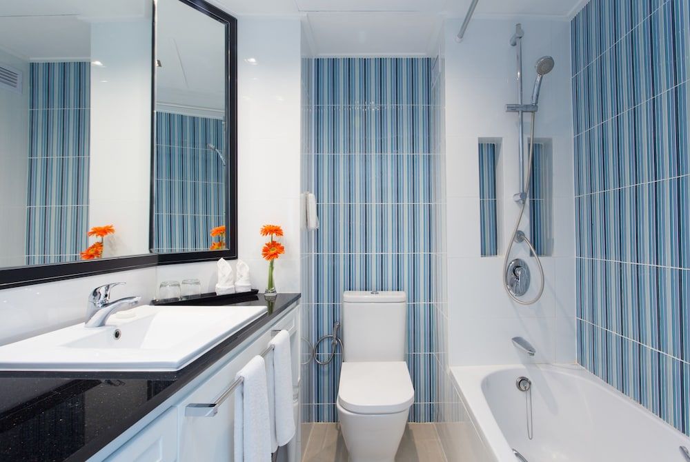 The Bayview Hotel Pattaya Deluxe Garden Twin Bed 4