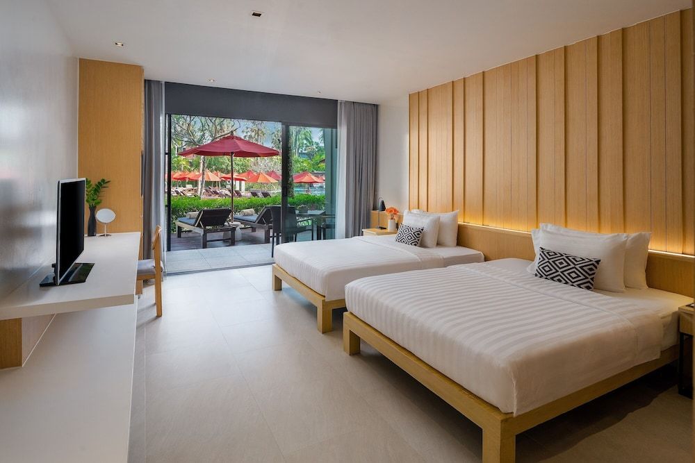 Deluxe Room, 2 Queen Beds (Lanai)