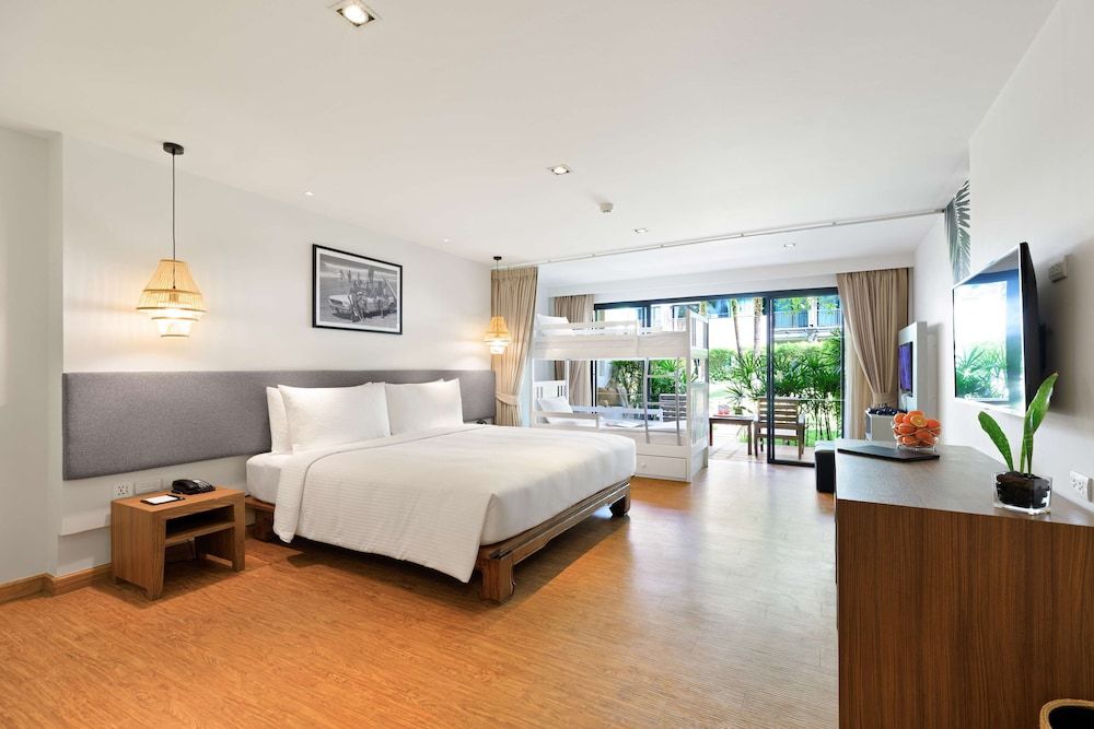 OUTRIGGER Khao Lak Beach Resort Family Room, 1 King Bed, Terrace (Garden) 4