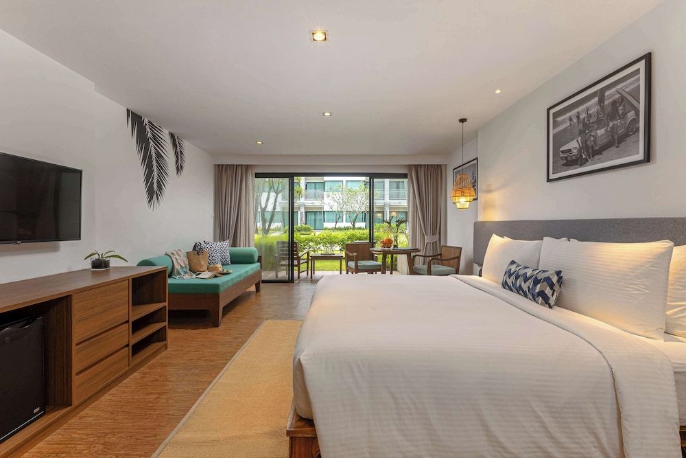 OUTRIGGER Khao Lak Beach Resort