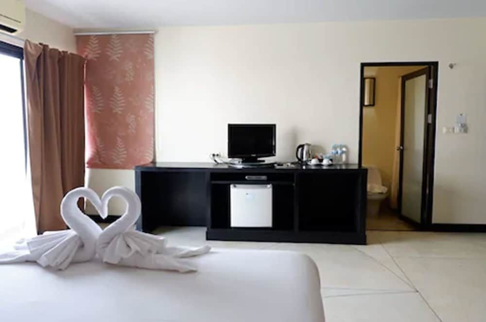 undefined Amarin Samui Hotel 10
