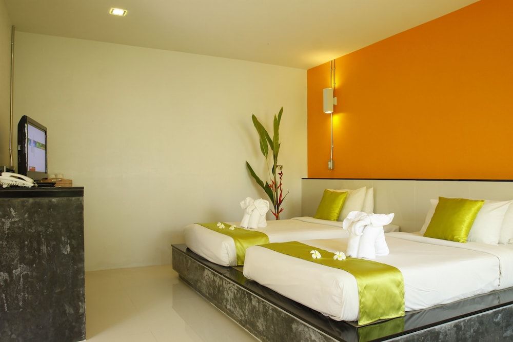 Aonang Paradise Resort Deluxe Room 2