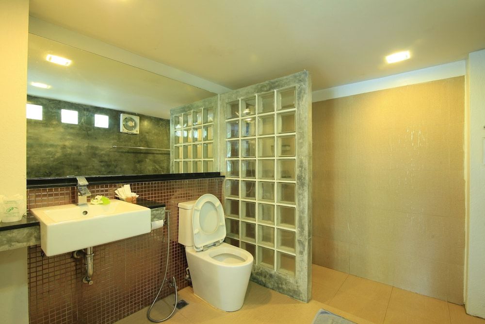 Aonang Paradise Resort Family Room 2