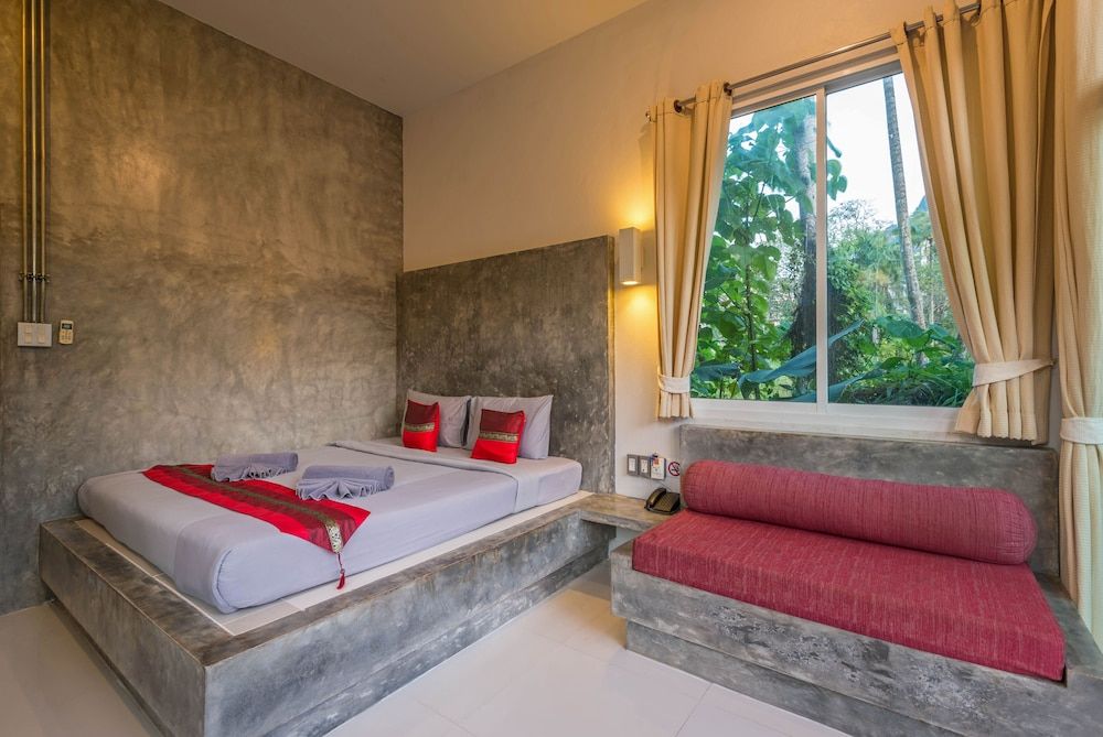 Aonang Paradise Resort Executive Room 3