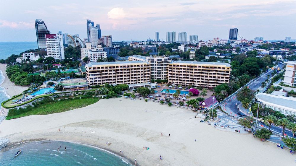 undefined Dusit Thani Pattaya 5