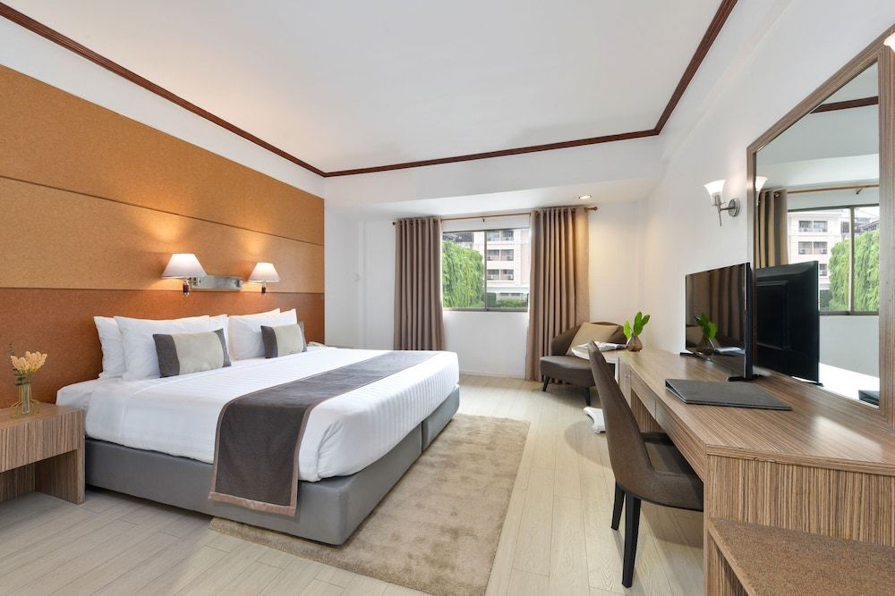 undefined The Beverly Hotel Pattaya 2