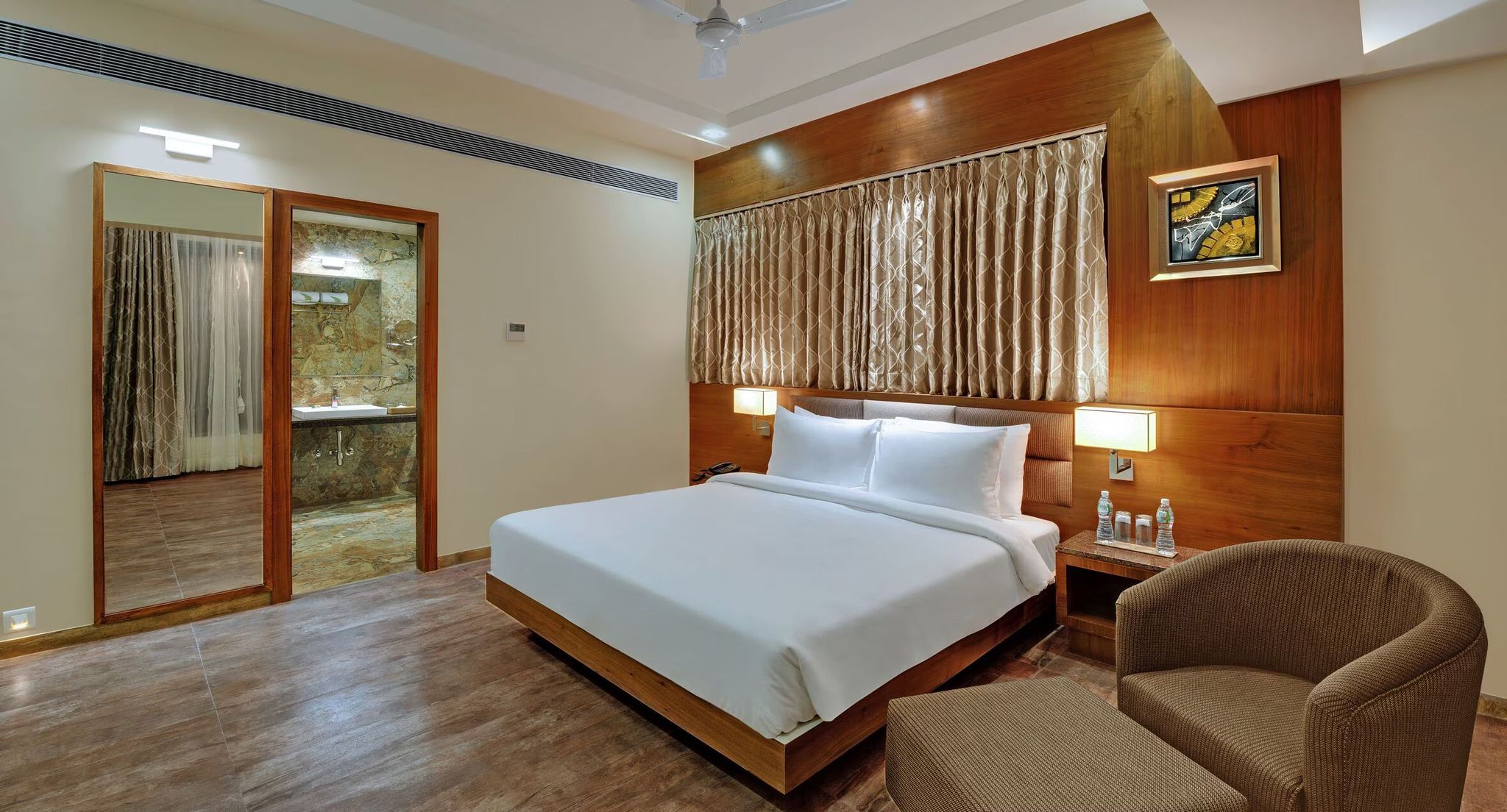 Suite Two King Beds
