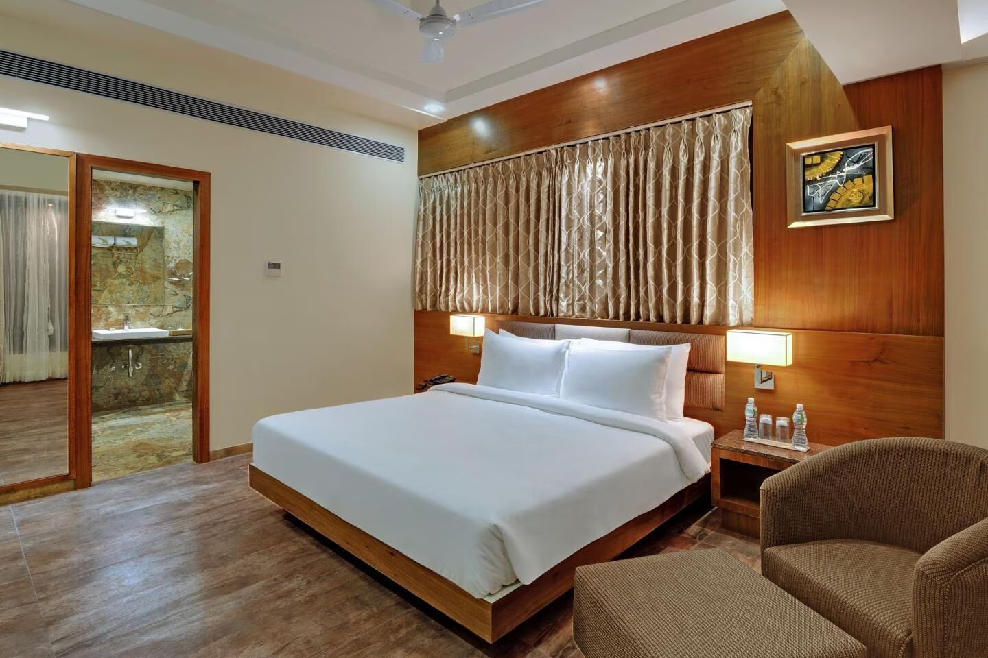 Winter Green Premium Room