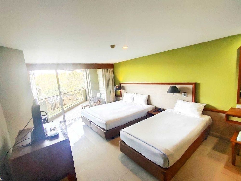 undefined Long Beach Cha-Am Hotel