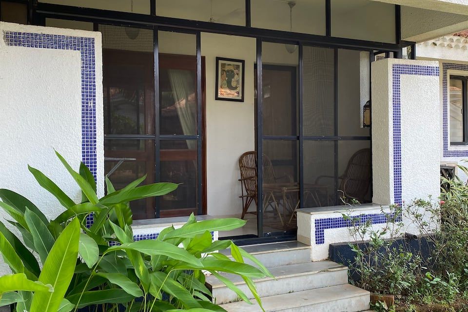 Exterior View of Room