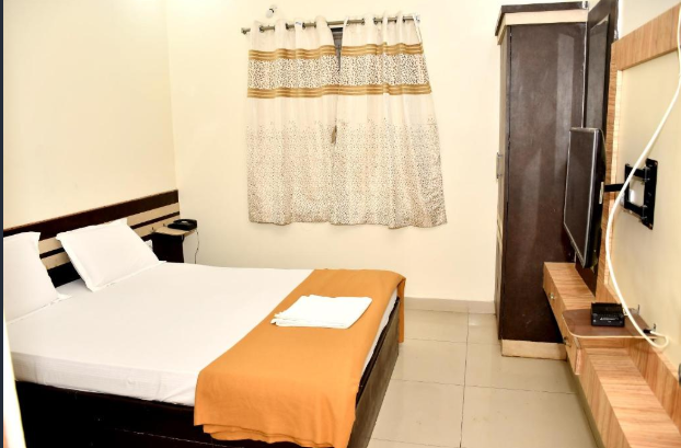 Deluxe Triple Bed Non Ac