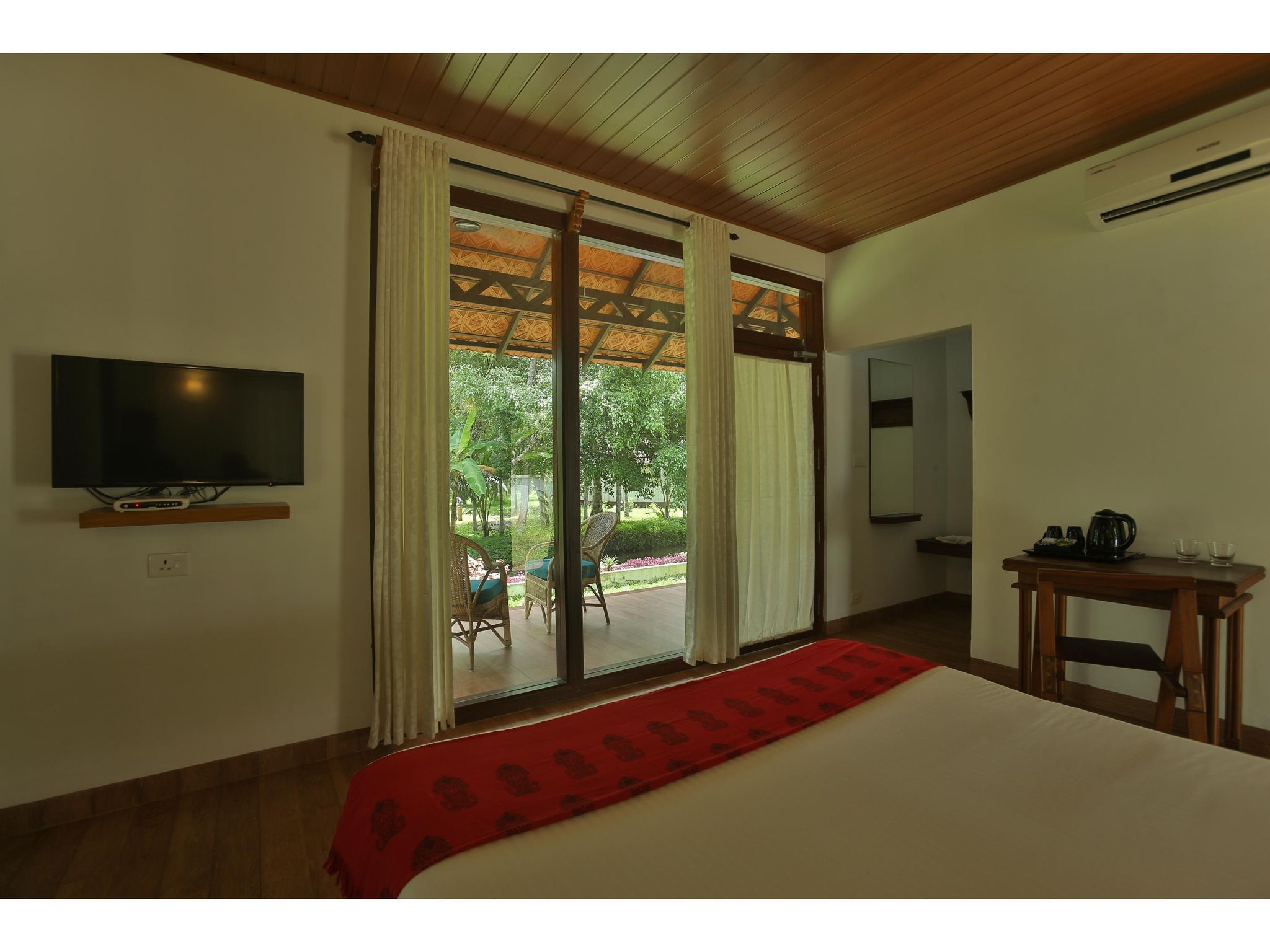 Palmgrove Lake Resort Garden Villa with Garden View 4