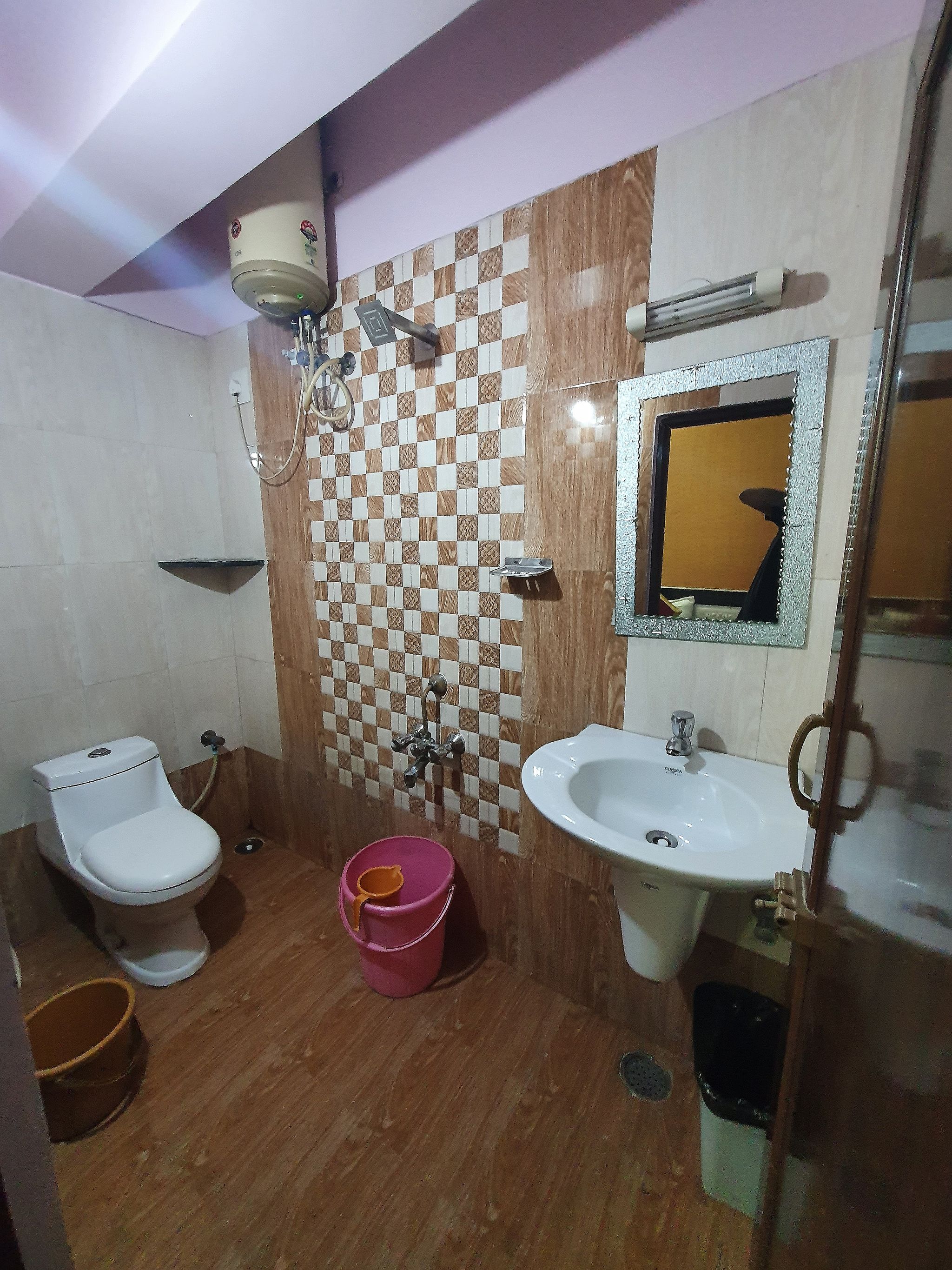 Brahma Inn Executive Rooms Executive Room Non Ac 3