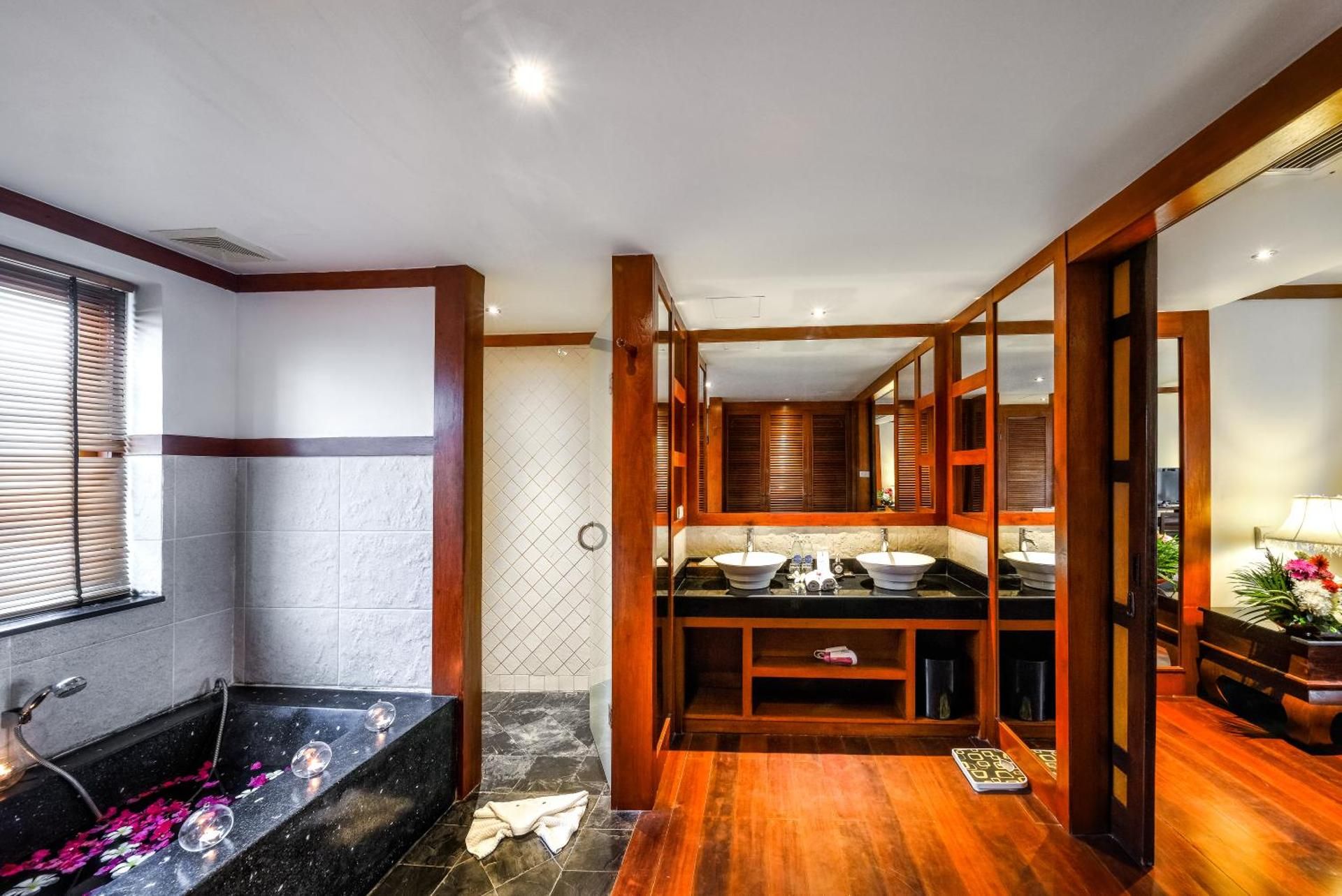 Deluxe Sea View