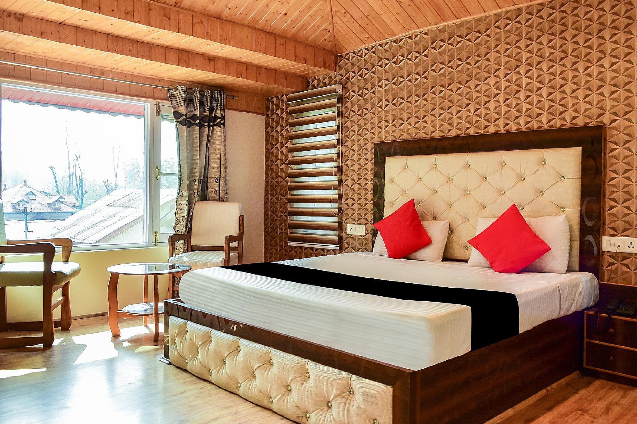 Deluxe View Room