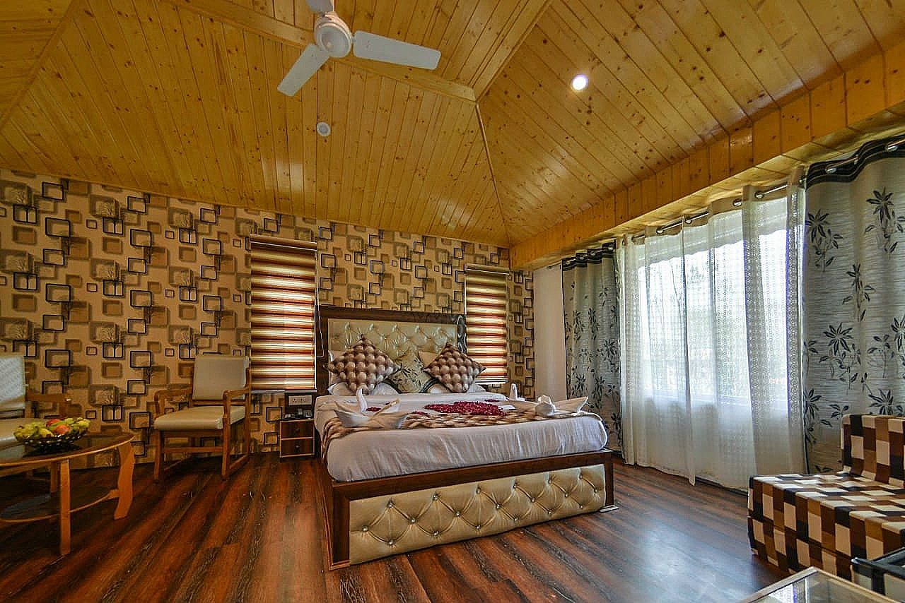 undefined Hotel Pearl Continental 5