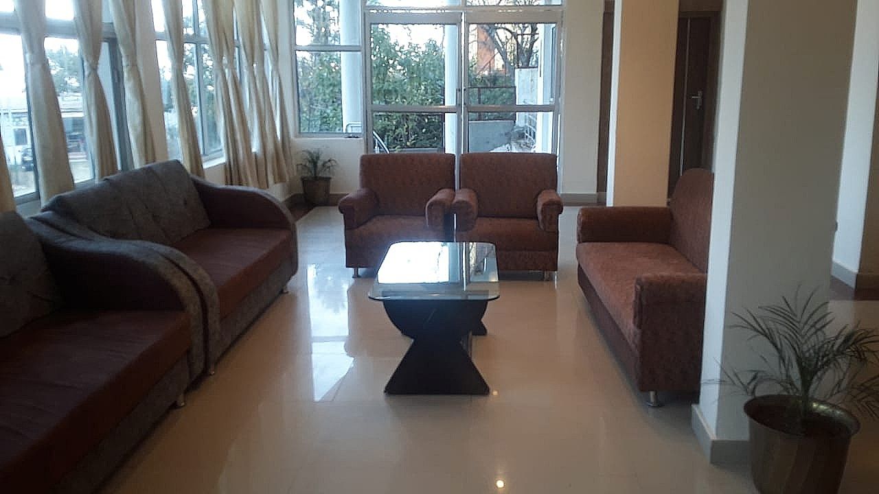 Hotel Hill Palace Deluxe Room 3