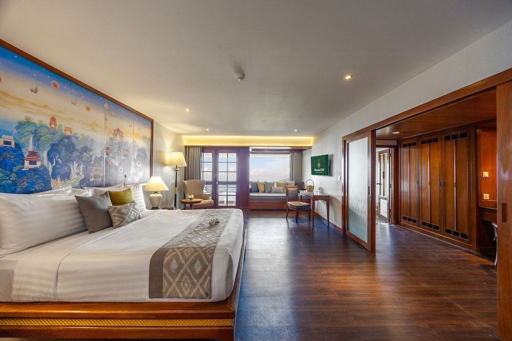 Grand Suite, 1 Double Bed, Jetted Tub (Grand Jacuzzi Suite)