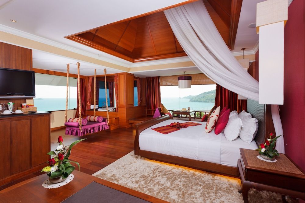 Diamond Cliff Resort & Spa, Patong Beach Romantic Suite