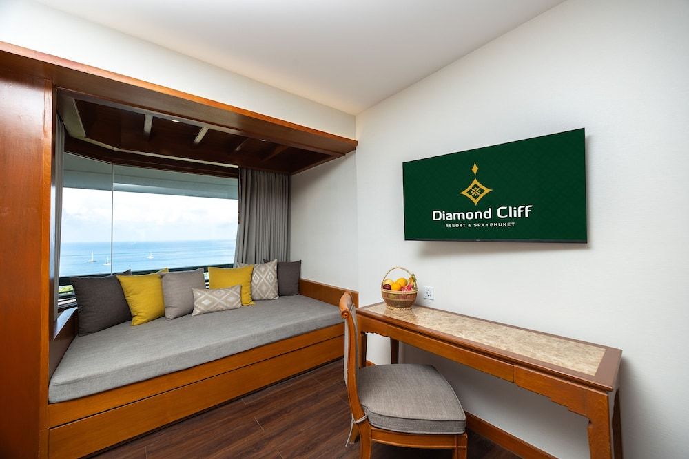 Grand Suite, 1 Double Bed, Jetted Tub (Grand Jacuzzi Suite)