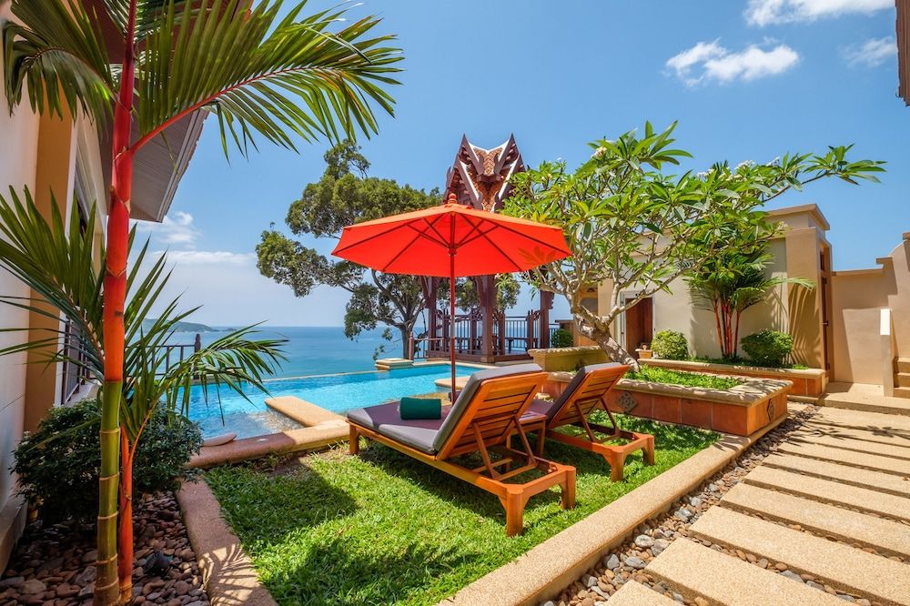 Diamond Cliff Resort & Spa, Patong Beach