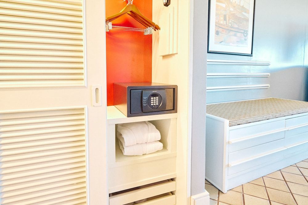 Pullman Phuket Karon Beach Resort Superior Room, 1 King Bed, Garden View 12