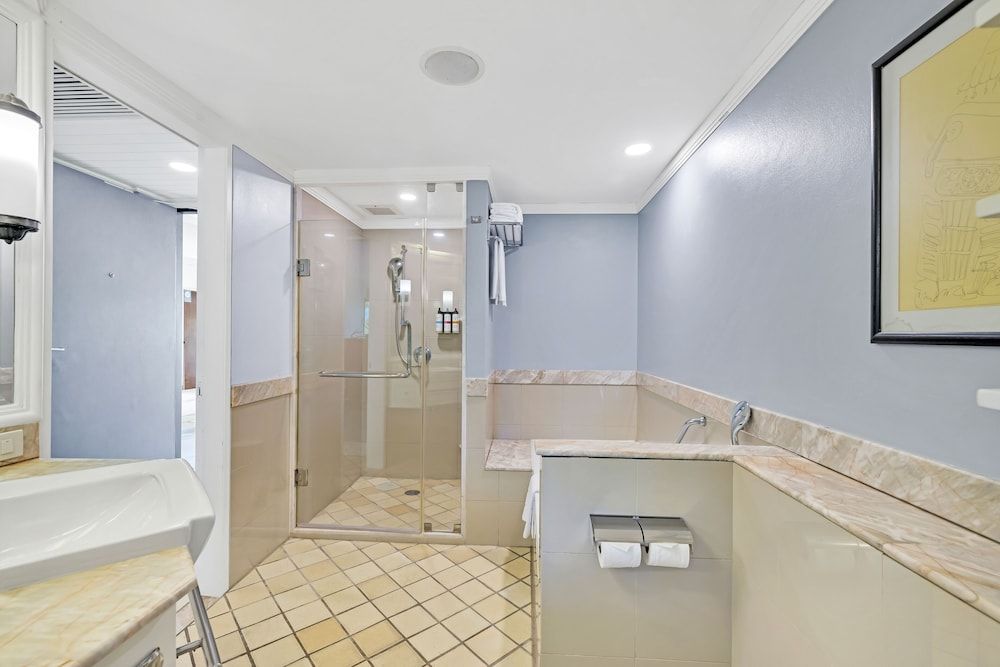 Pullman Phuket Karon Beach Resort Superior Room, 1 King Bed, Garden View 8